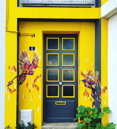 Quartier du Petit Maroc, des fresques ornent les murs