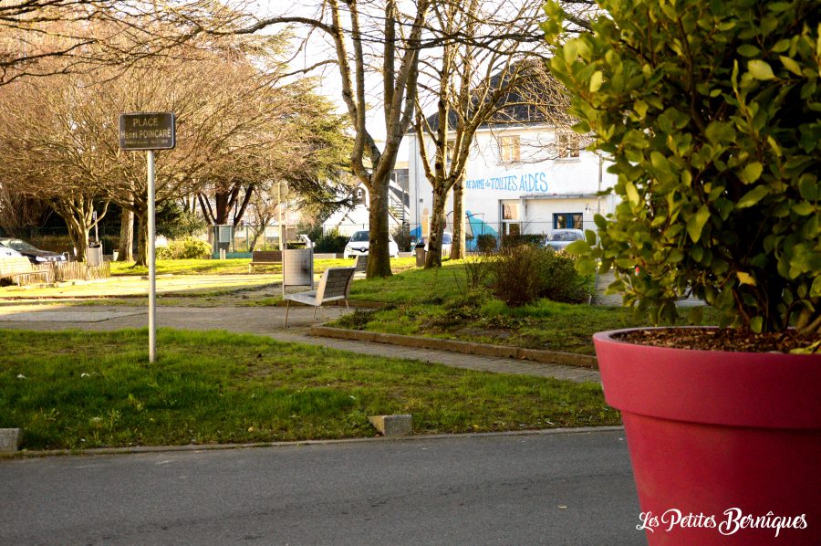 place henri poincaré commerces à découvrir à saintnazaire
