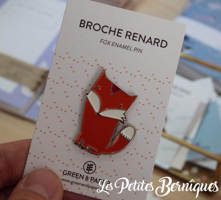 broche renard - green and paper