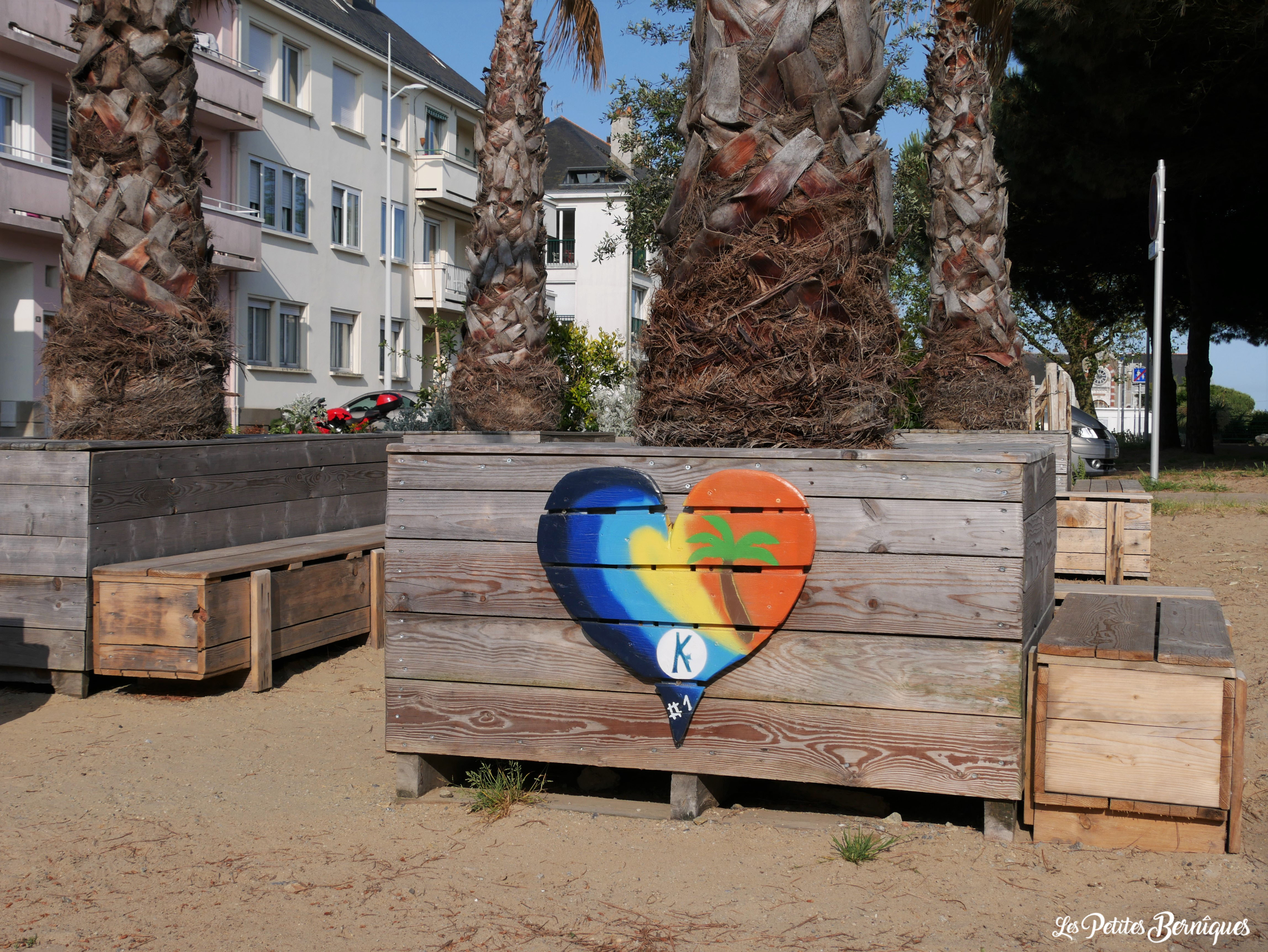 Coeur en bois coloré K Saint-Nazaire