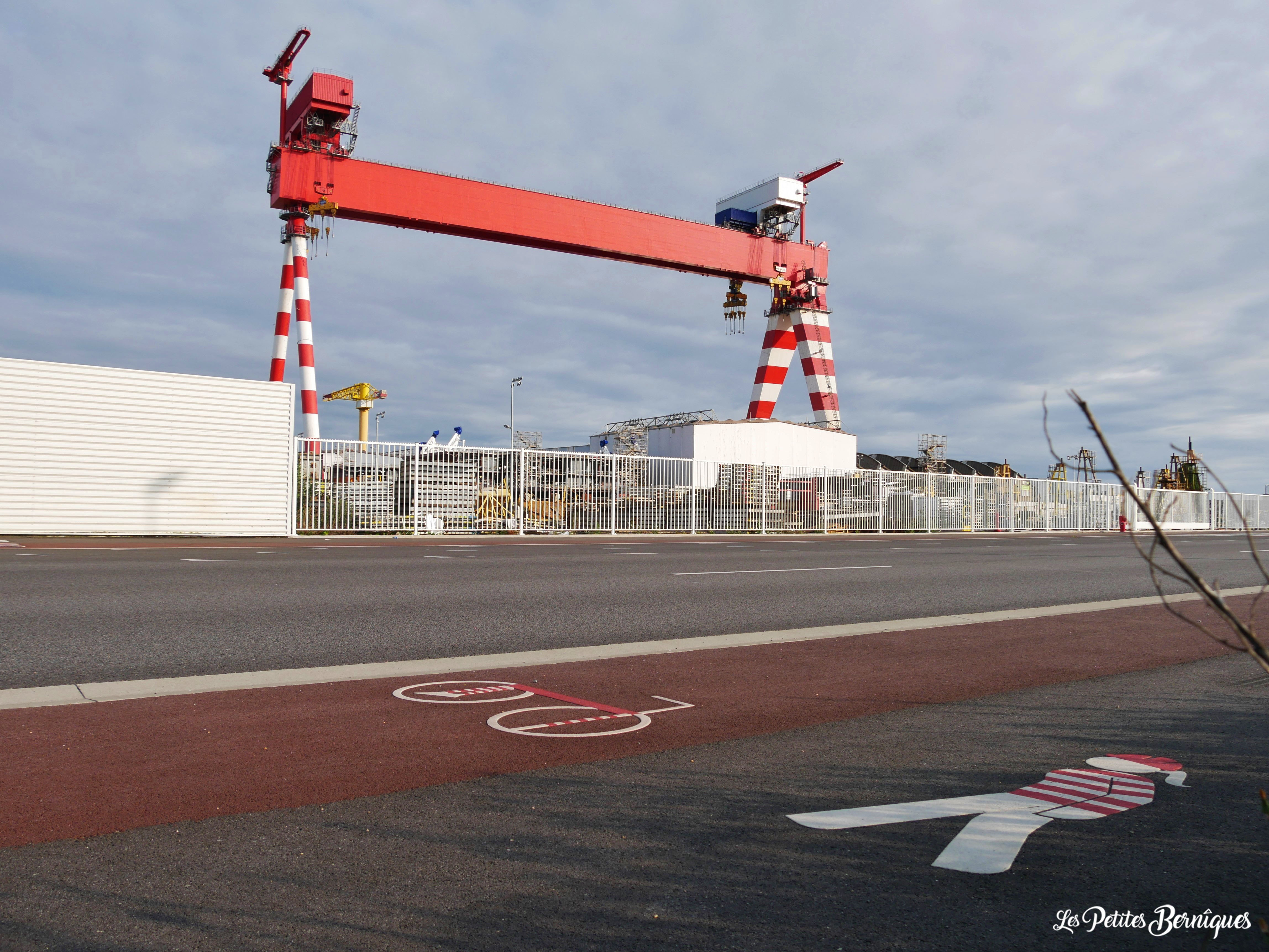 Portique chantiers navals Saint-Nazaire