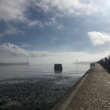 Brume sur la jetée