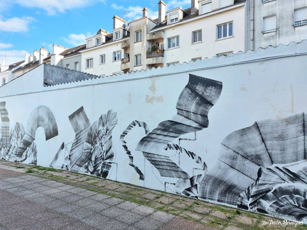 Fresque de Nina de Angelis Saint-Nazaire - Le Pas que beau